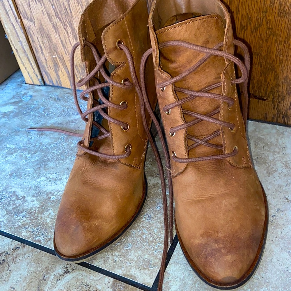 Leather Steve Madden boots size